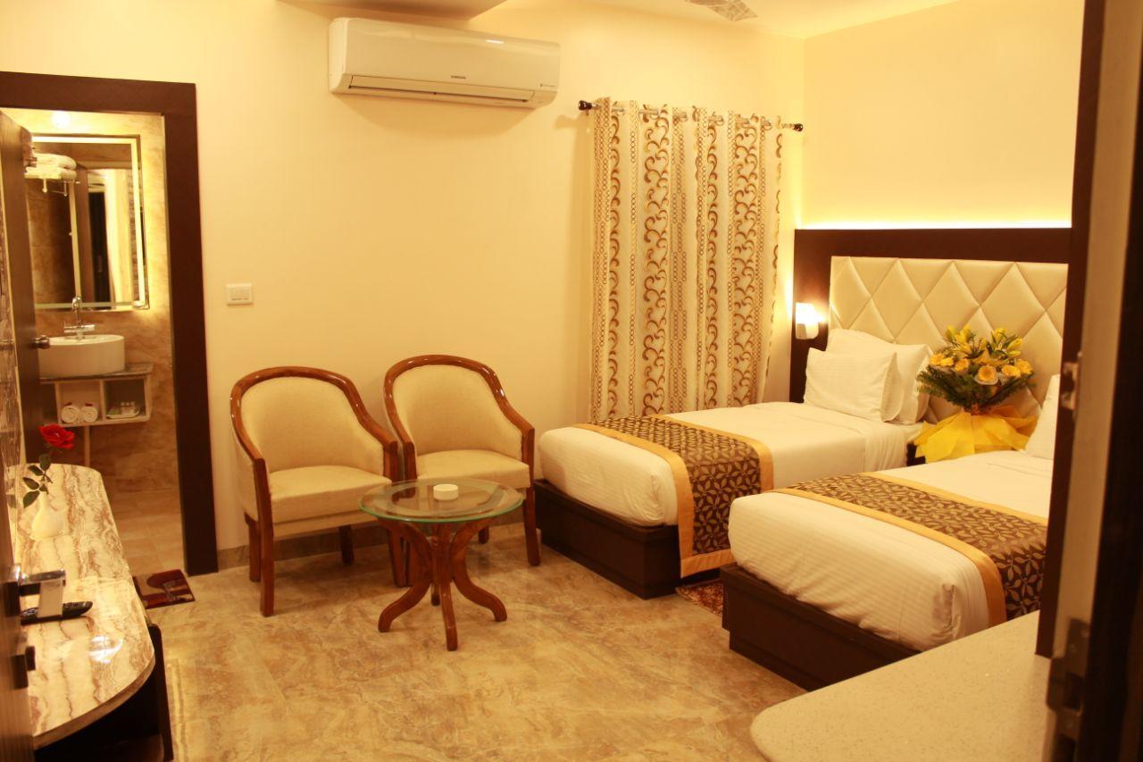Pal Paradise Hotel Lucknow